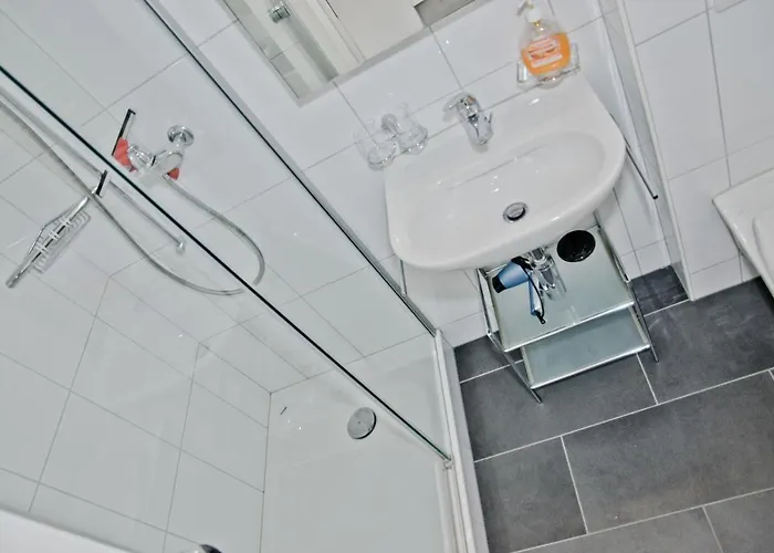 Nussbaum - Griwa Rent Ag